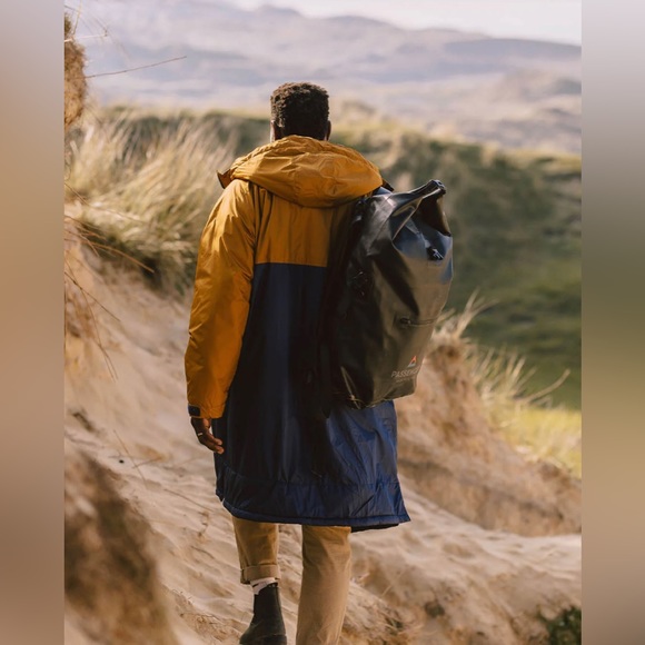 Two-Tone Hooded Dressing Robe - Picture 3 of 6